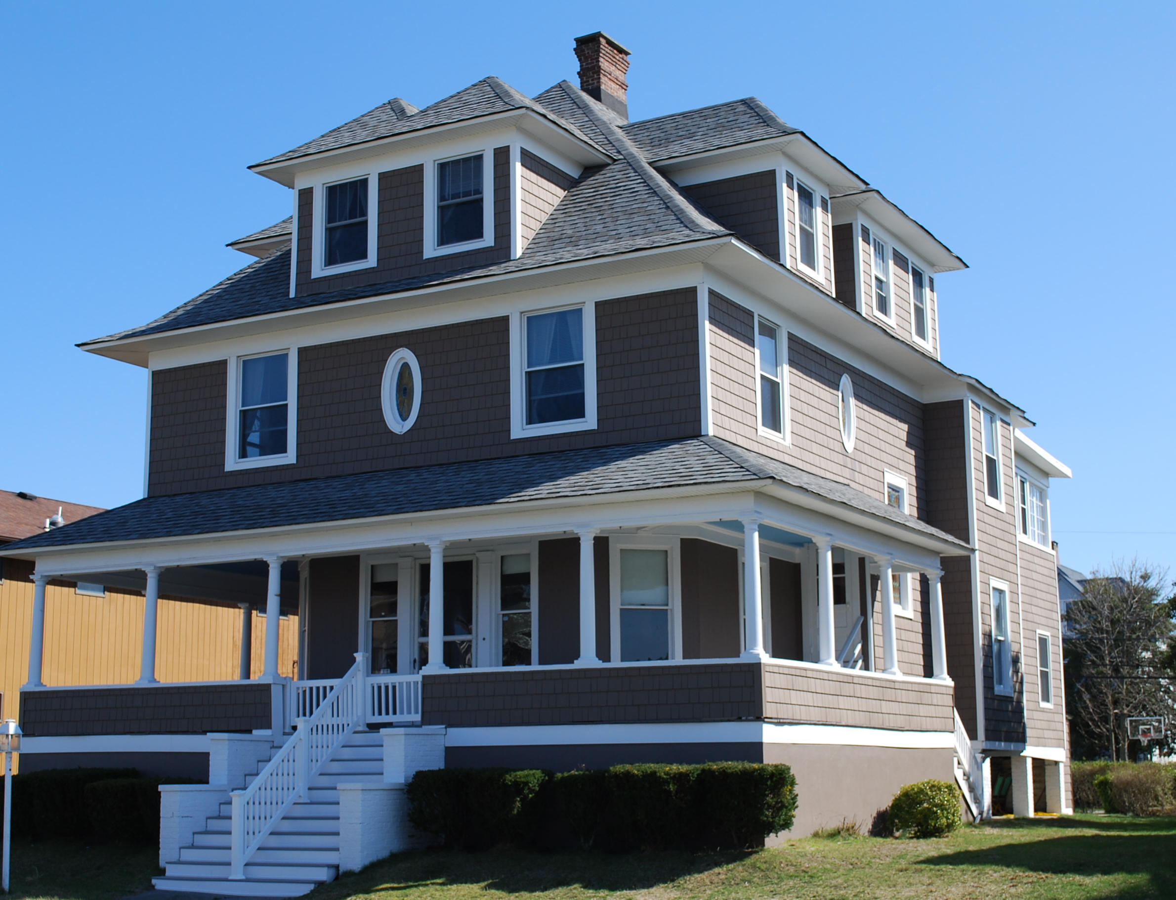 The Lee House  43 Woodland Avenue  Avon-by-the-Sea, New Jersey